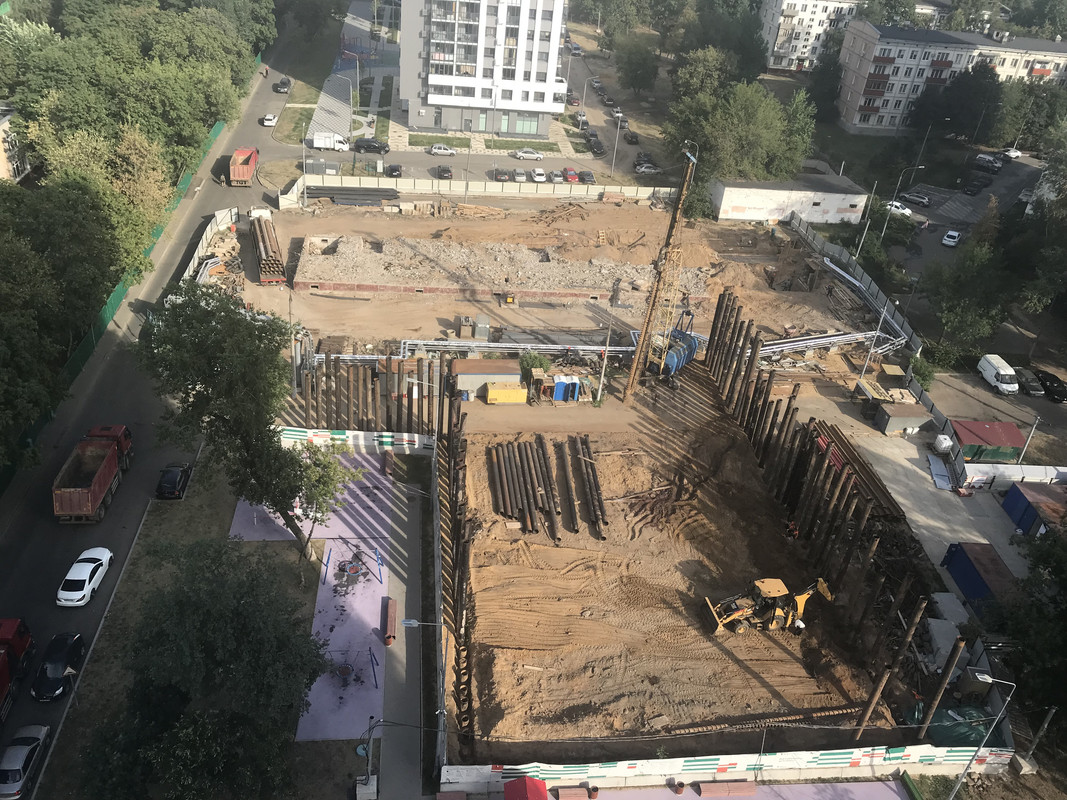 06FD8F0B-9C61-45F6-81C3-659DF44FFC9E