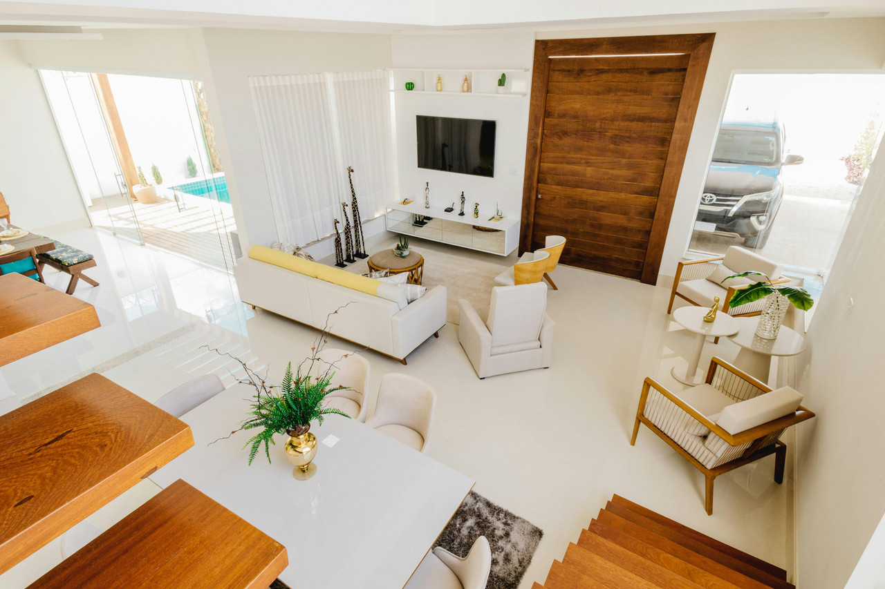 Luxury lifestyle image representing strategic listing presentation