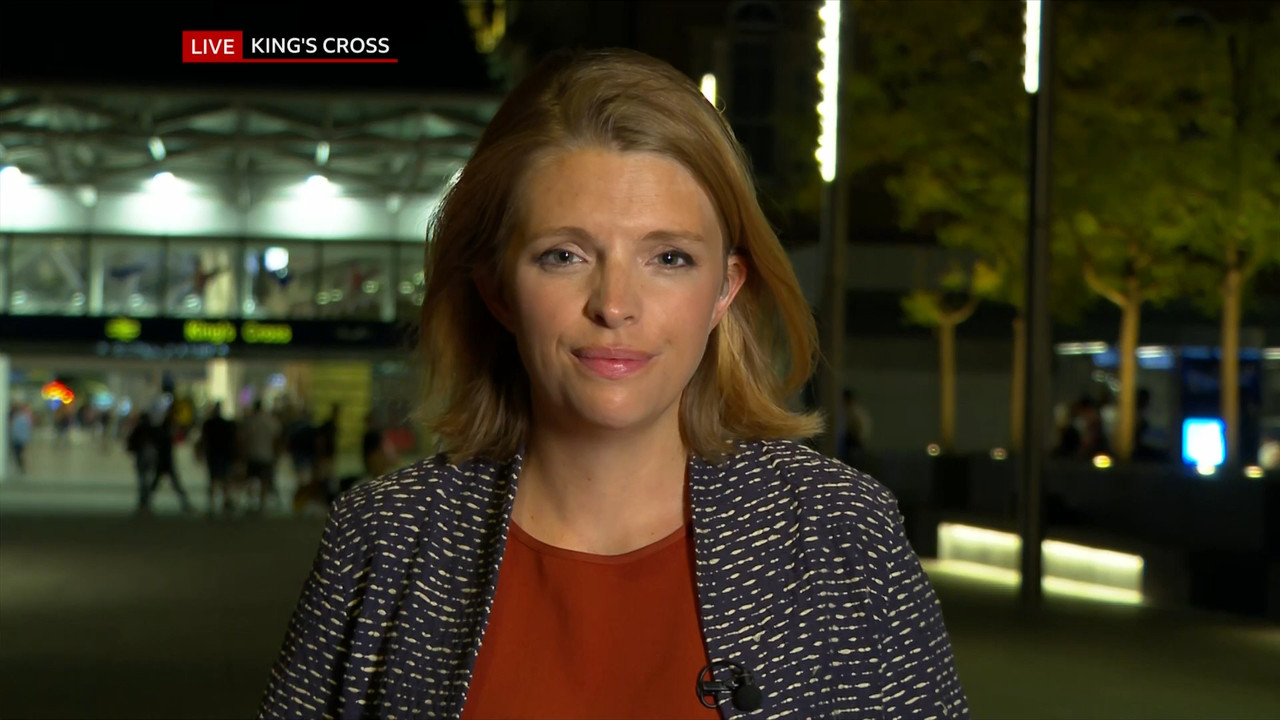 BBC News and Weather_20220711_22152245.ts_snapshot_04.50.866