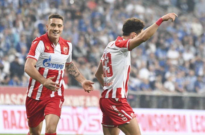 Crvena Zvezda vs Lech Poznan, 02h00 ngày 13/08