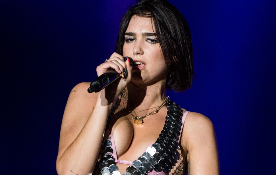 Dua at the concert