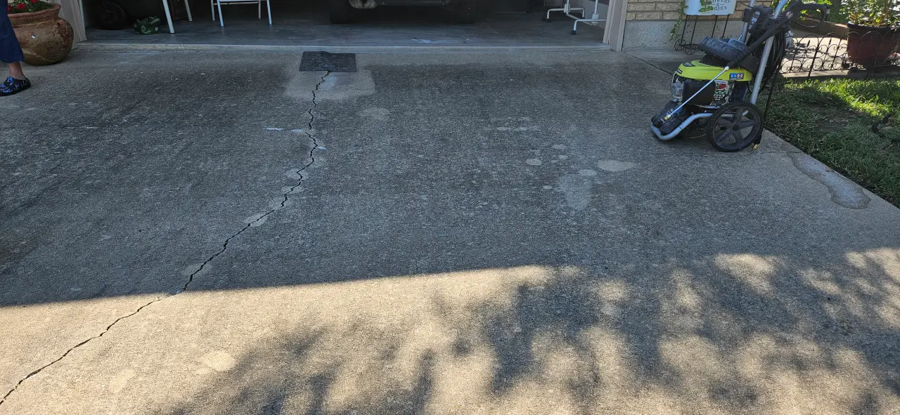 Concrete cleaning example image 3