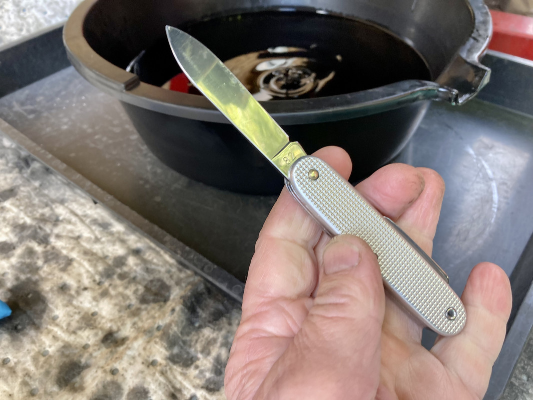 76463122-C51C-4AA3-B67E-7BD9970093D8