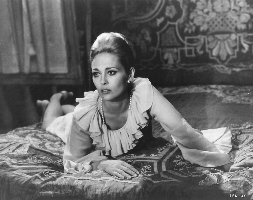 Faye_Dunaway_b08