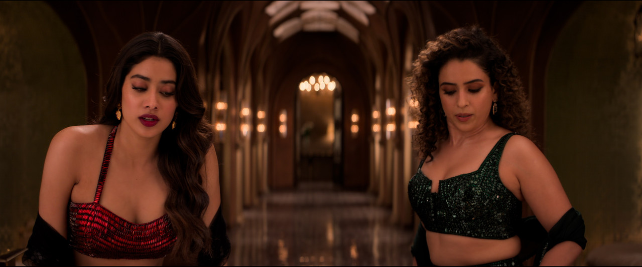 cleavage 00 01 08 00 Still012