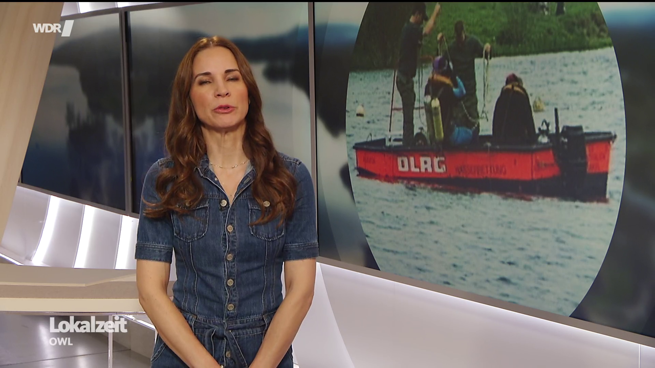 Kristina Sterz WDR Lokalzeit OWL 24 04 2026 90X Caps 18