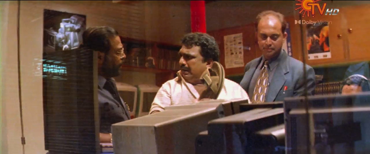 Mudhalvan 1999 HDTv [Tamil] 480p 720p ESub Screenshot