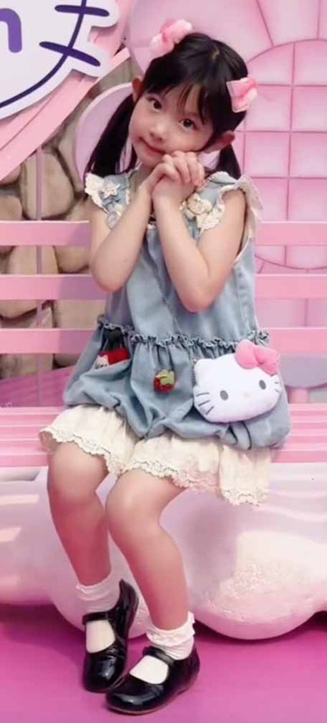 超级臭豆腐MollyKo,小豆腐Molly,ロリータ,Lolita,萝莉塔,炉利,Loli,萝莉,亜炉,華炉,少女,甜妹