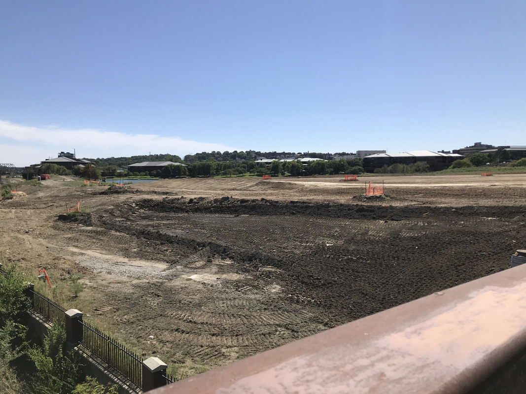 8A530414-BEBB-45E6-AD5C-BDEB3BDDA48C