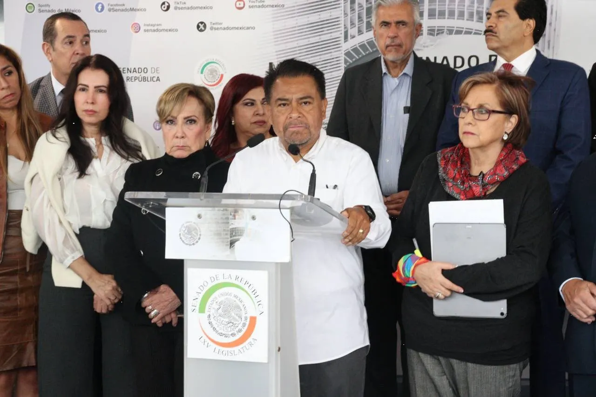Bancada de Morena manifiesta solidaridad al senador Dothé y al magisterio potosino