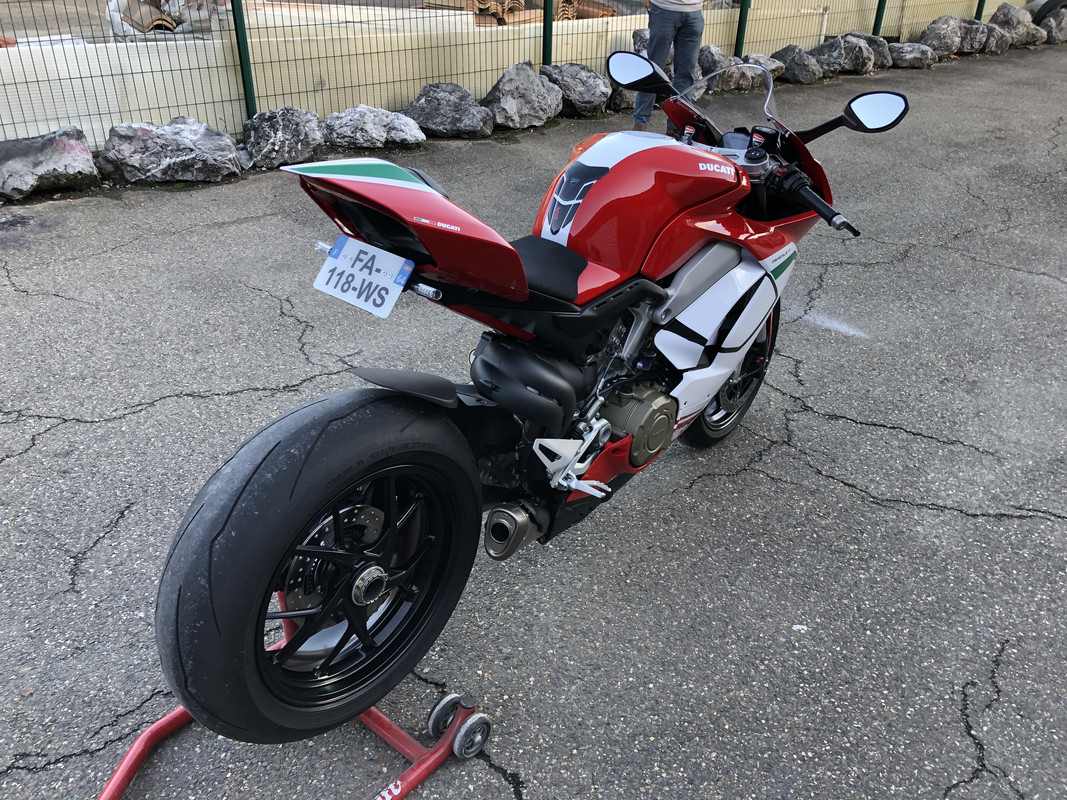 0494B394-1996-4A26-AEDE-E4EA41D4C37A