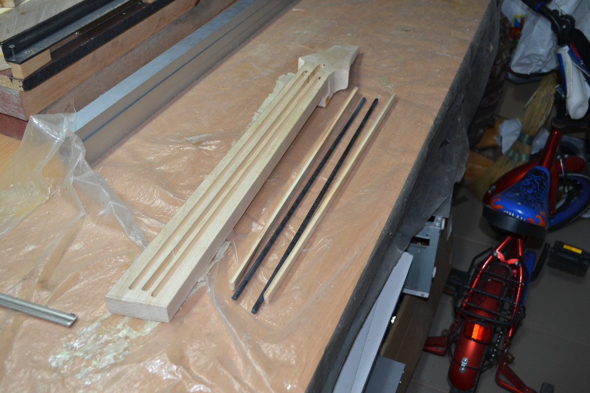 44 Вклейка карбона 1