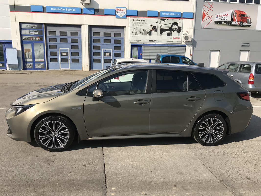 A5180669-208B-405D-84BD-12D3B4FAD649