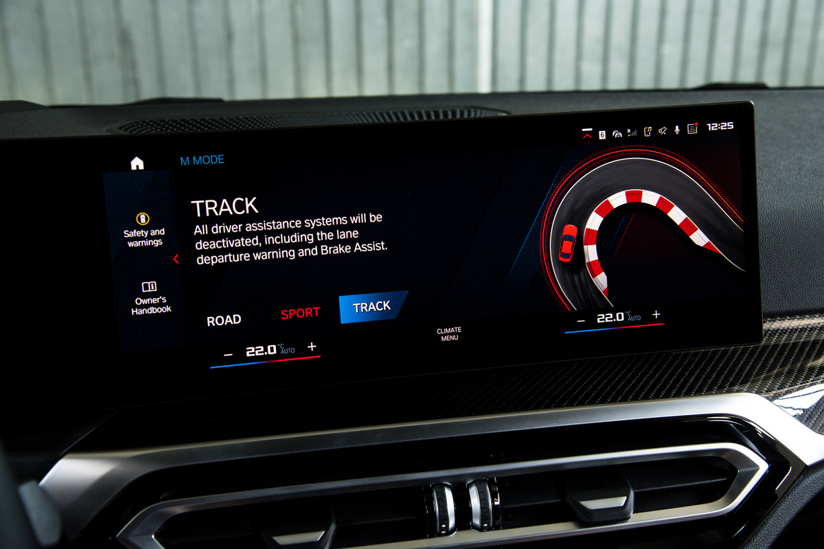 P90481840_highRes_the-all-new-bmw-m2-i