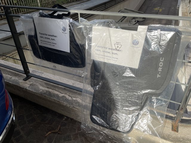 94E15CA3-E978-41B5-A1CE-7CDDEE1F5B8C