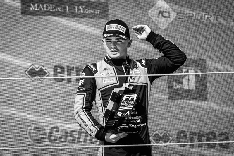tragedia formula 3 spa giovane pilota olandese muore incidente
