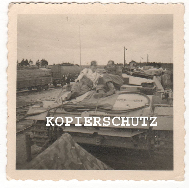 Foto Ausbildung der Sturmgeschütz Battr. 4. Luft