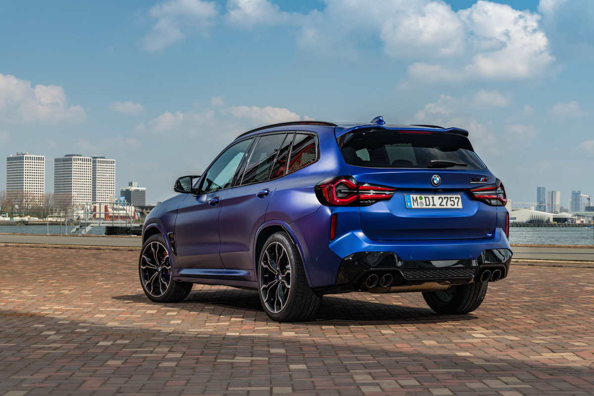 P90423905_highRes_the-new-bmw-x3-m-com