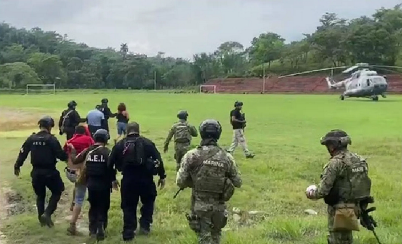 Operativo desmantela banda de secuestradores en Oaxaca: hallan restos humanos