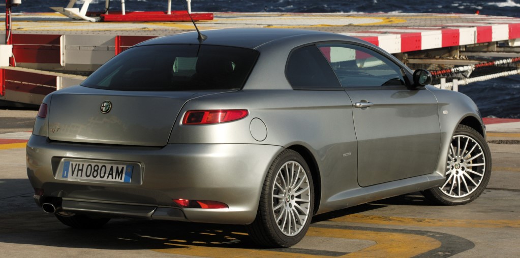 Alfa-Romeo-GT