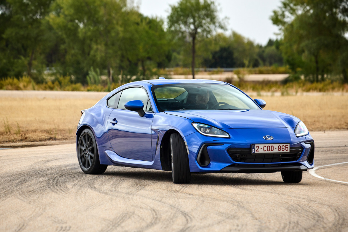 23MYSubaruBRZ18