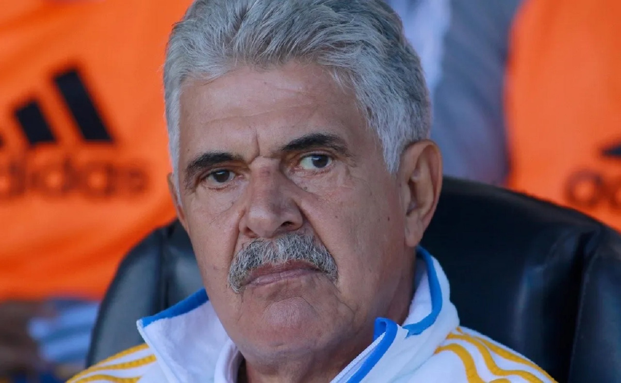 Si Ricardo Ferretti sustituye a Martino en el Tri ¿sería el fin de Funes Mori?