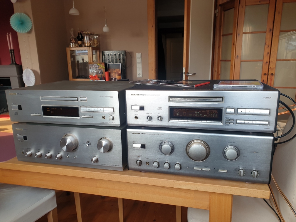 [Bild: Onkyo.jpg]