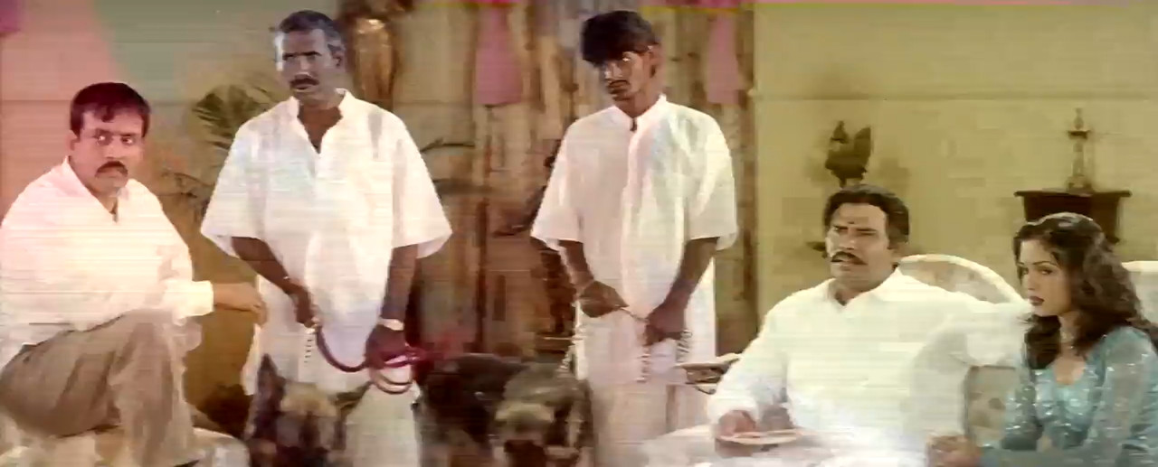 Ezhumalai 2002 WebRip [Tamil] 480p 720p ESub Screenshot