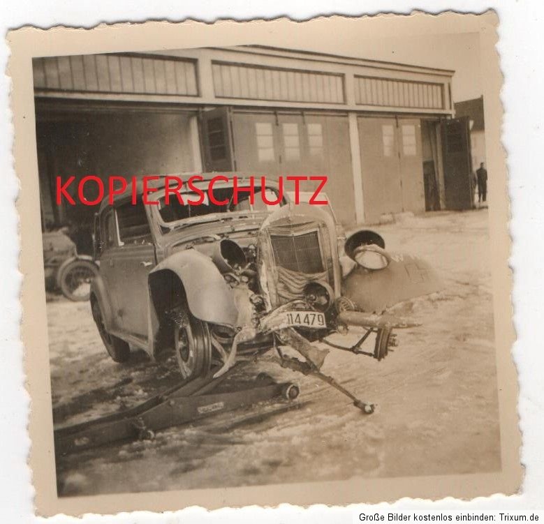 WW2 Wehrmacht zerstörtes Fahrzeug Kennung Auto