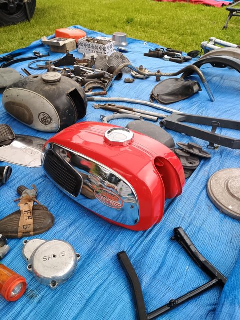 e82c46cc-ca3e-4292-bbb3-9038e4915c05