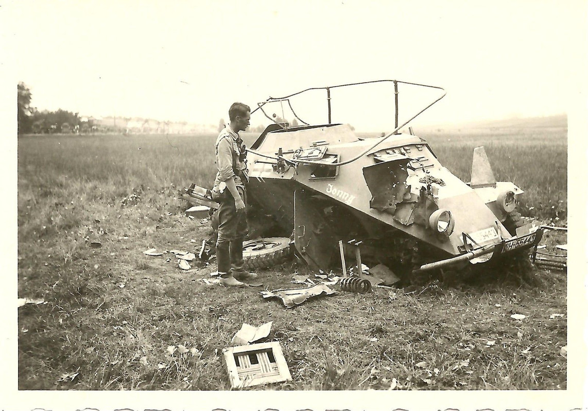 Foto Sdkfz Panzerspähwagen JONNY Abschuss Kampf 