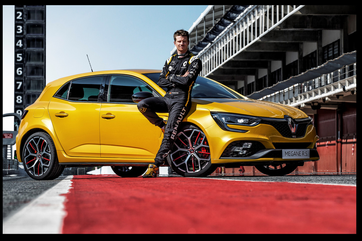 212141672018NewRenaultMGANERSTROPHY