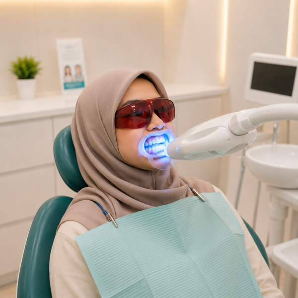 Prosedur pemutihan gigi in-chair whitening di Awana Dental Clinic Bangi