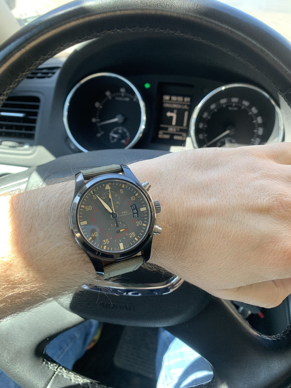 79FF3E38-ACEE-4CFC-8821-CCB43E590927