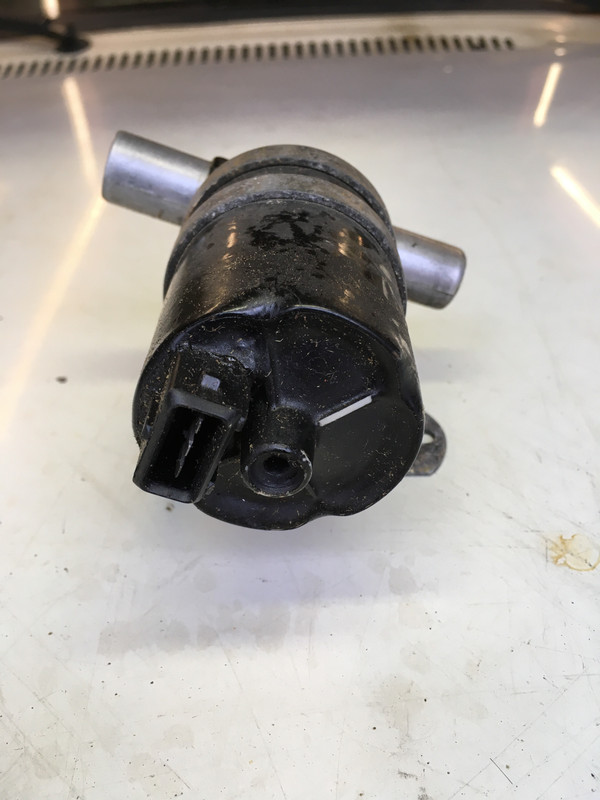 DF8E084B-7C03-4125-96AF-2C5EA2DF8218