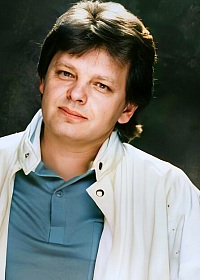 Юрий Антонов