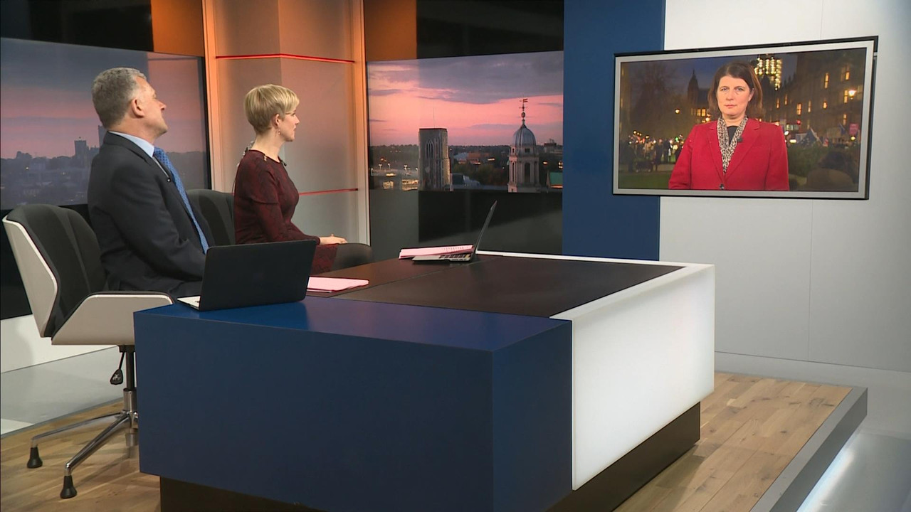15 January - 18.00.00 - ITV News London. The latest news and wea