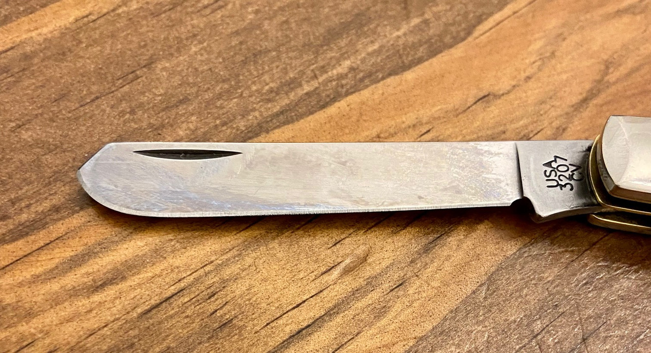 8624B996-0901-4EF5-9701-42E58F5BEA55