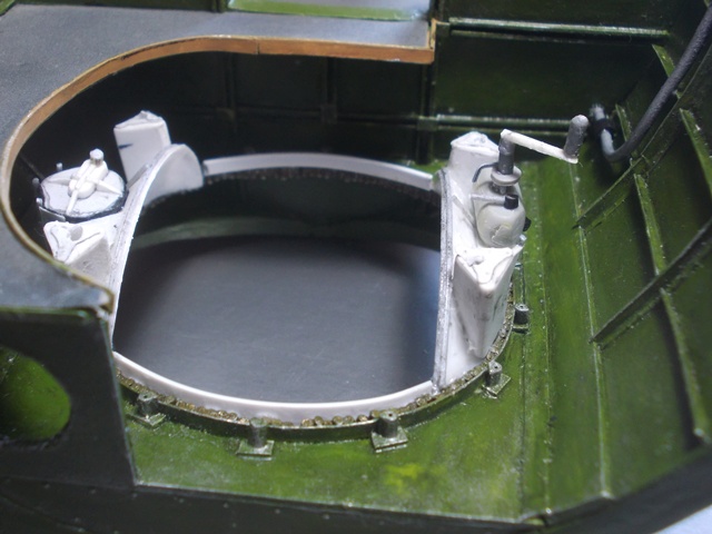 detail_above_the_ball_turret.jpg