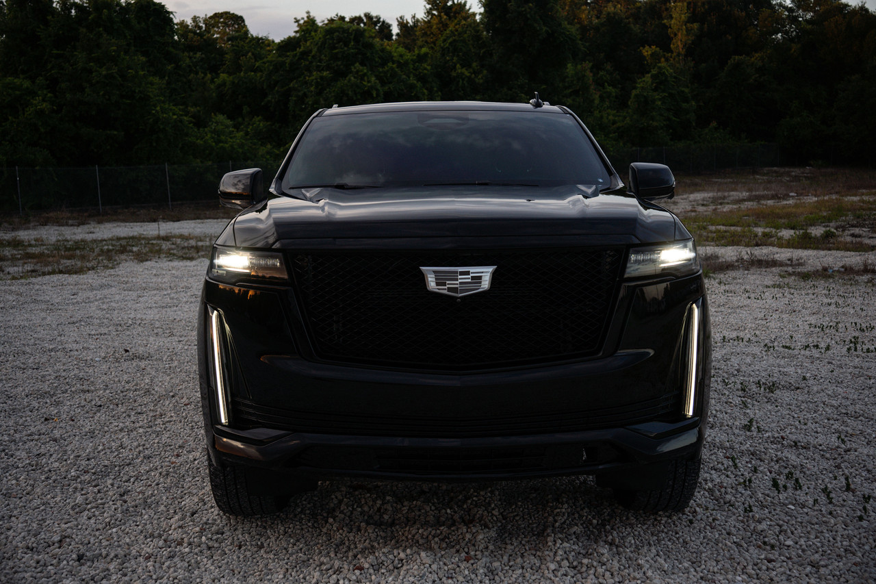 Cadillac Escalade View 27