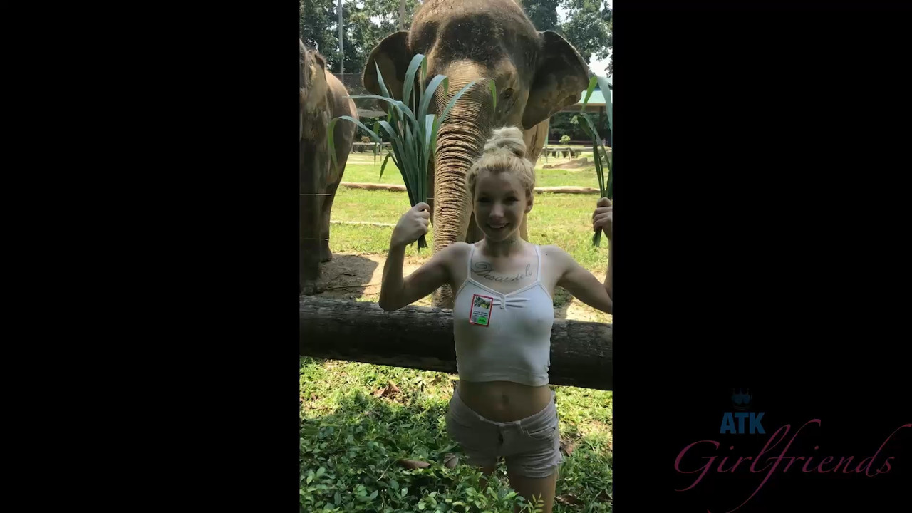 KReeves - AKTG1rlfr3nd$ - 081619 HD.mp4_snapshot_06.50.409