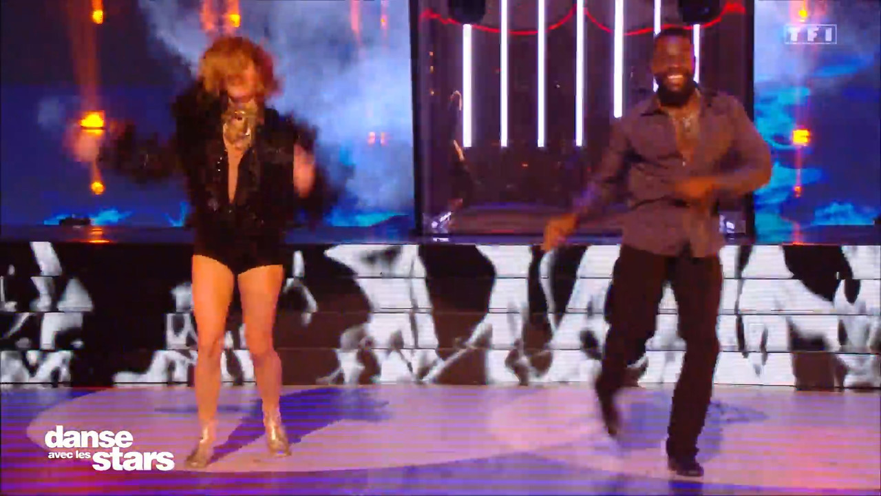 2021-11-12_21_05_TF1_Danse-avec-les-stars.mp4_snapshot_22.09.106