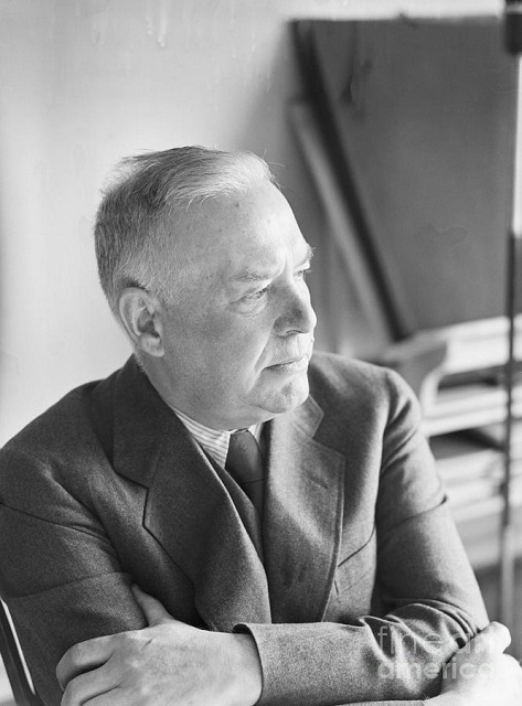 american-poet-wallace-stevens-bettmann