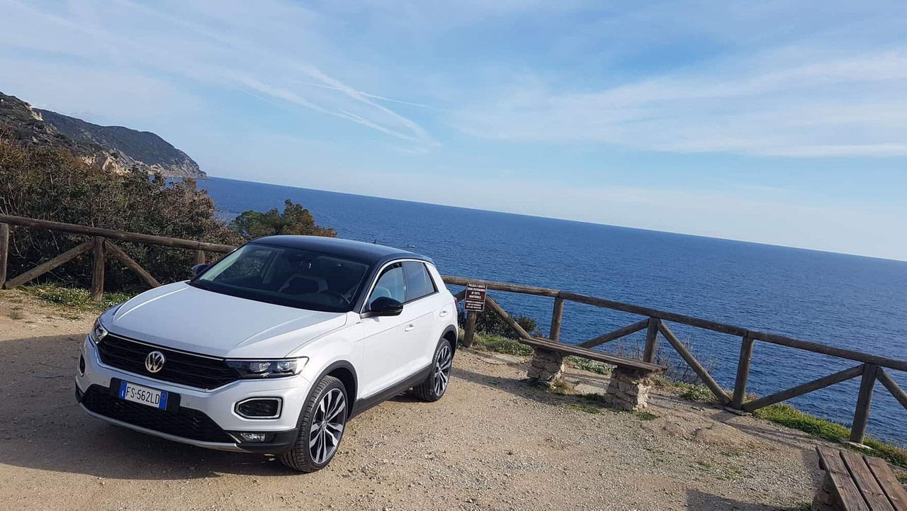 2B7319D6-4FF3-412D-B724-3E7361DEB1A4