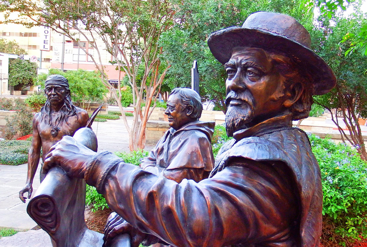 IMAGE: https://i.postimg.cc/Hx4gFFc1/San-Antonio-courthouse-founders-18.jpg