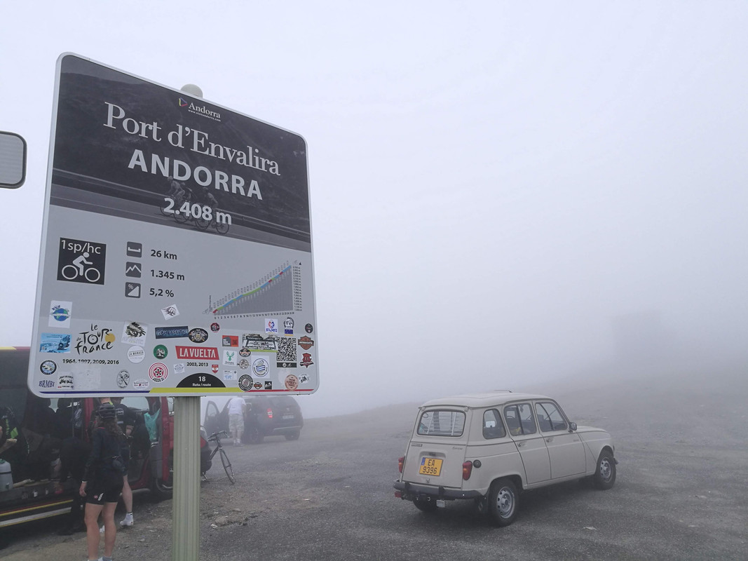 AE2127EE-F48E-477E-BB1B-A85972F79150