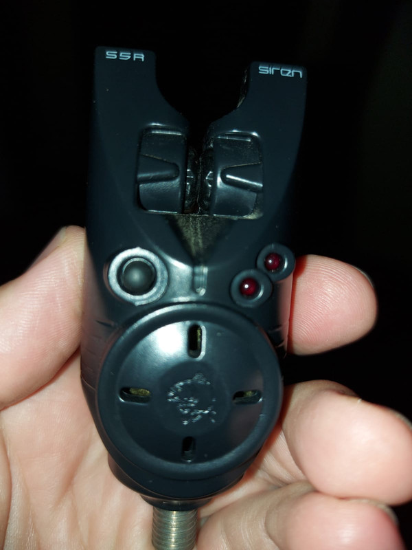 63E611B5-7B45-4BFD-AEC8-3830356A801A