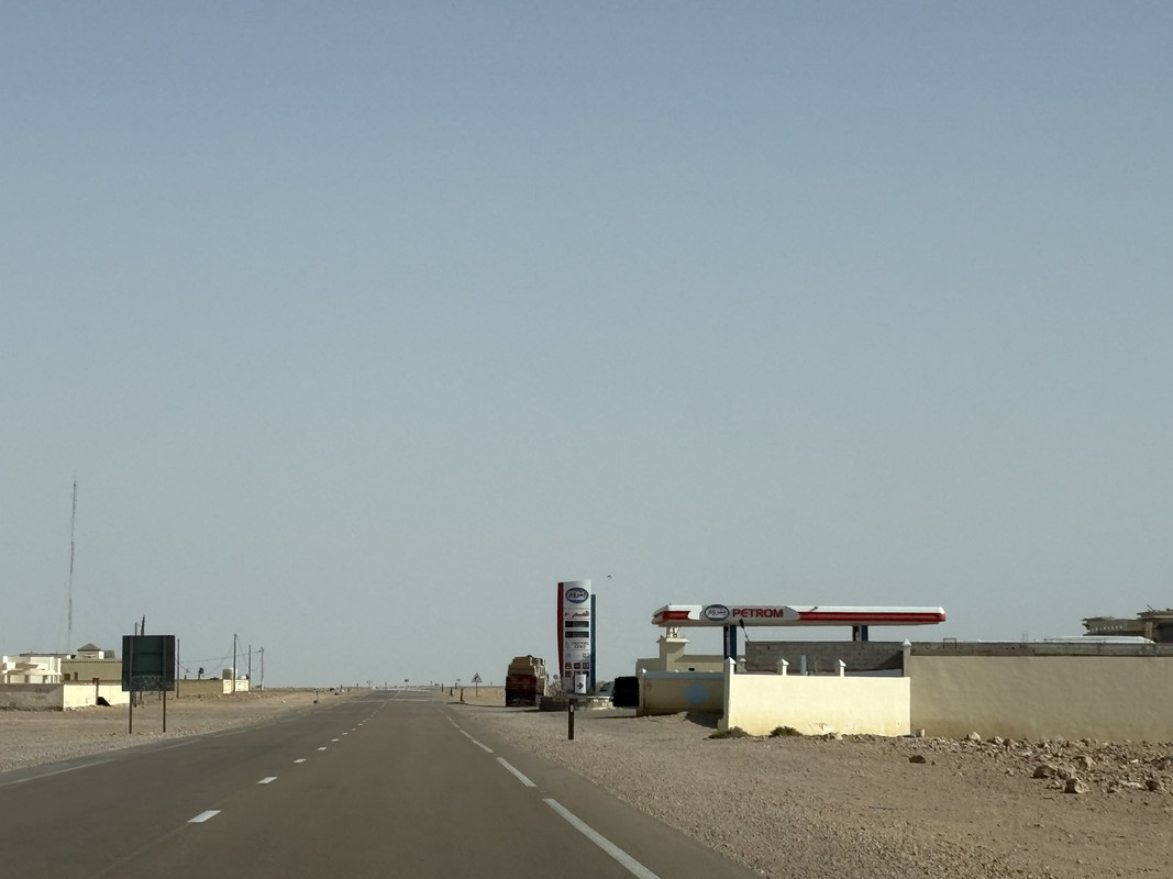 Carreteras, Gendarmería y Estaciones de Servicio - Al Sur del Sur: entre el desierto y el océano (84)