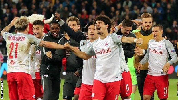 Lyon vs Red Bull Salzburg, 02h00 ngày 03/10