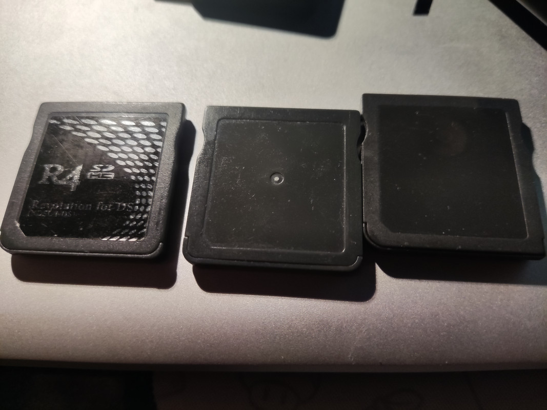 I can't make a single one of them work : r/flashcarts